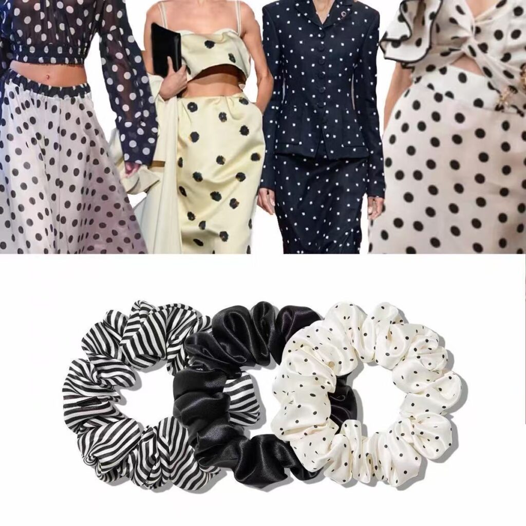 Soierie Large polka dot mulberry silk hair tie